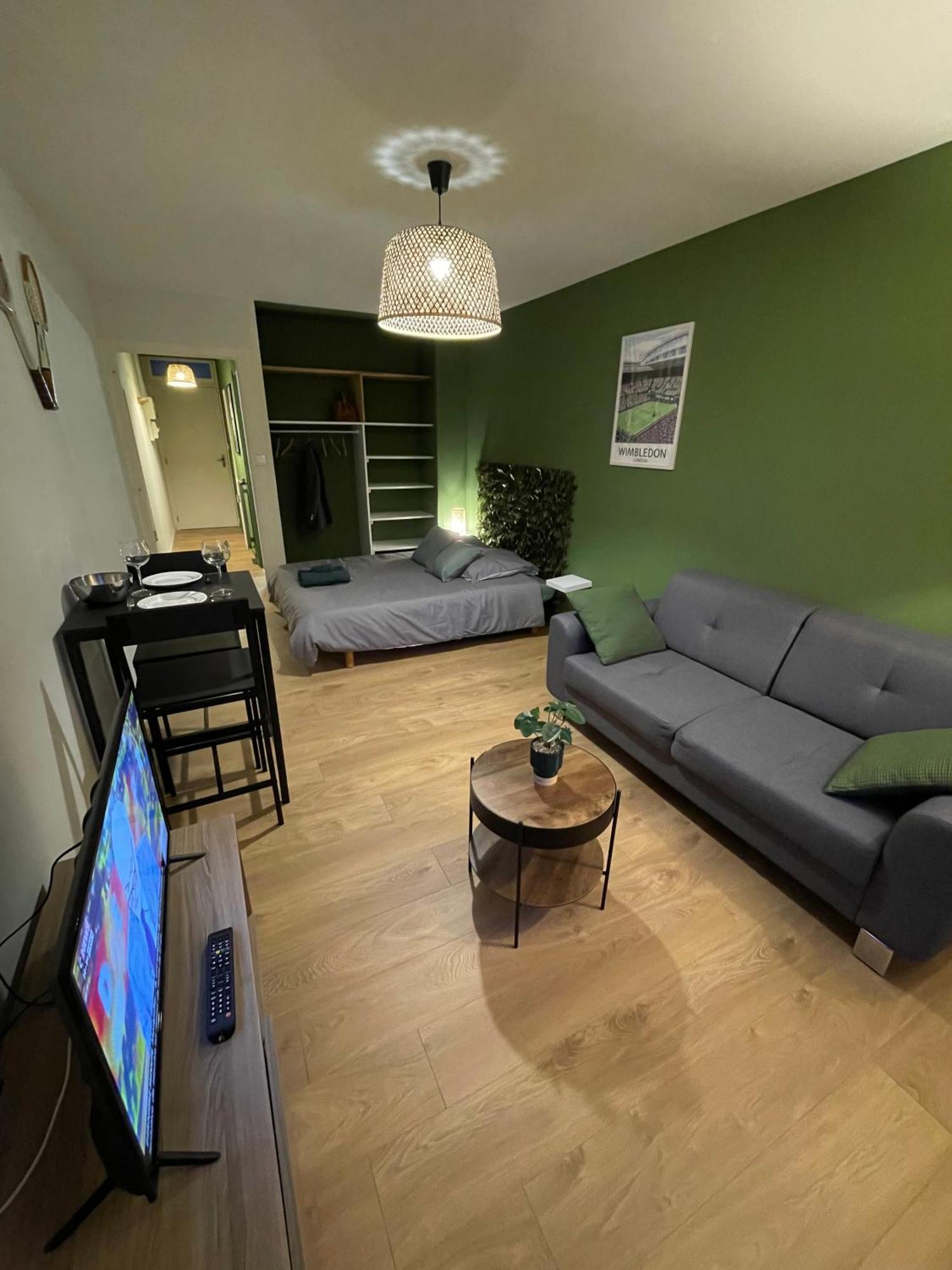 Le Wimbledon Apartman Chalon-sur-Saône Kültér fotó