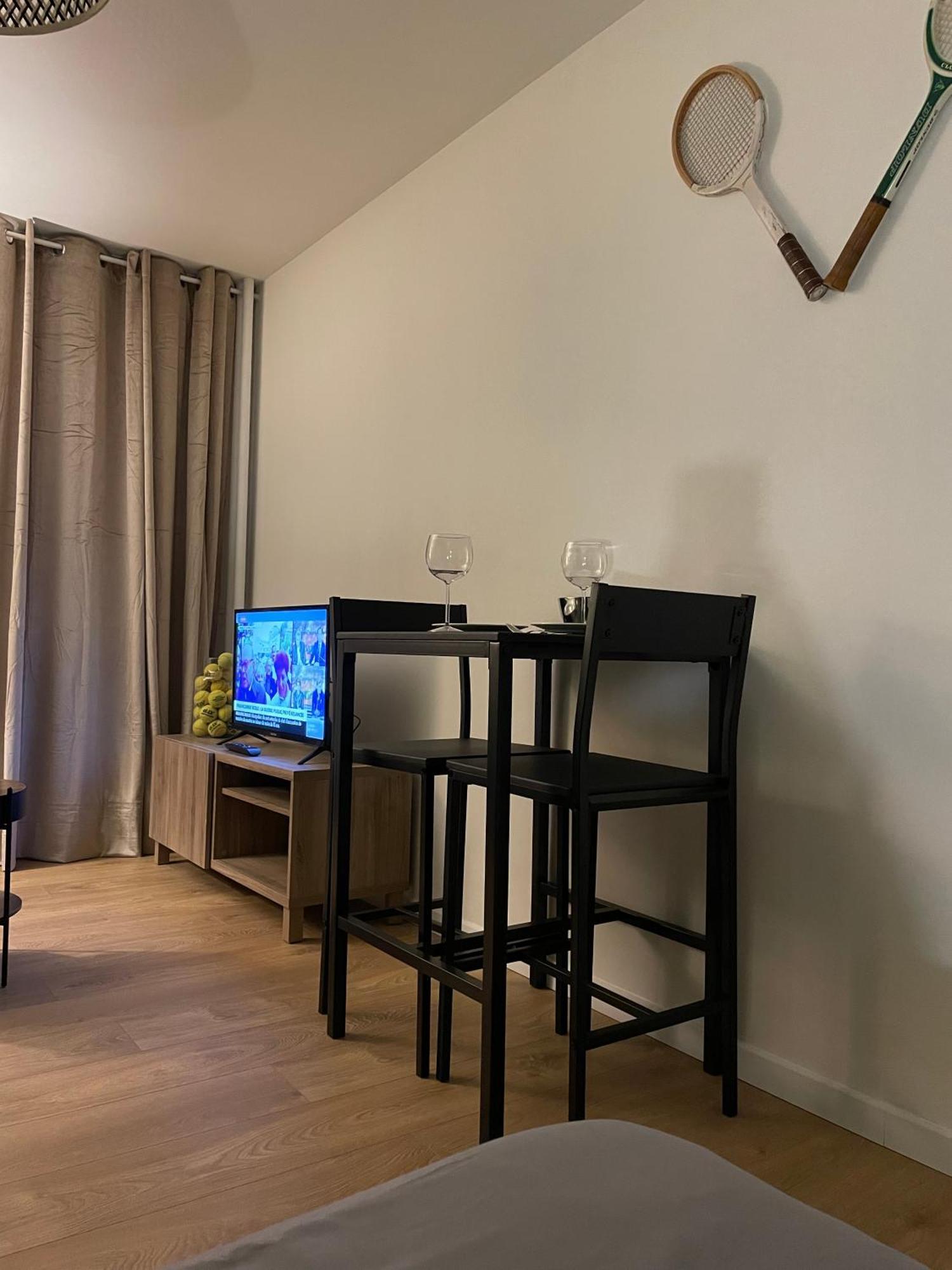 Le Wimbledon Apartman Chalon-sur-Saône Kültér fotó
